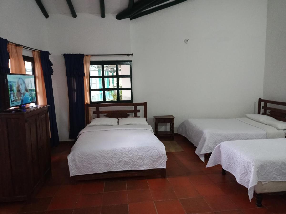 Bed and Breakfast Hospederia La Roca Plaza Principal Boyacá Esterno foto