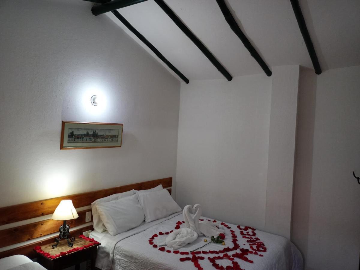 Bed and Breakfast Hospederia La Roca Plaza Principal Boyacá Esterno foto
